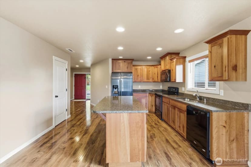 Property photo for 411 Stepping Stone Street, Kalama photo 12