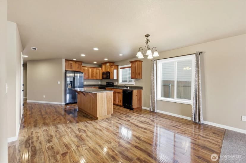 Property photo for 411 Stepping Stone Street, Kalama photo 15