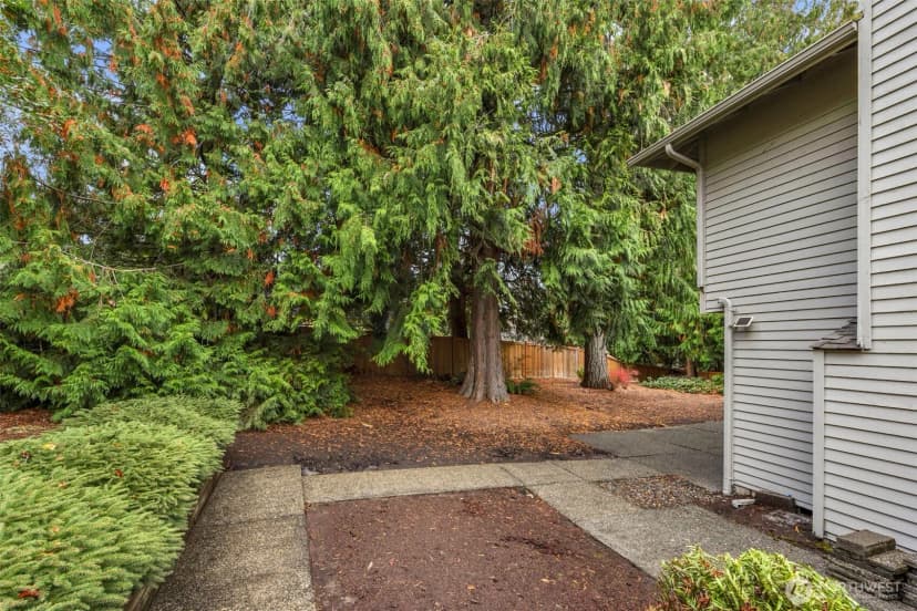 Property photo for 23424 Ne 28th Place, Sammamish photo 35