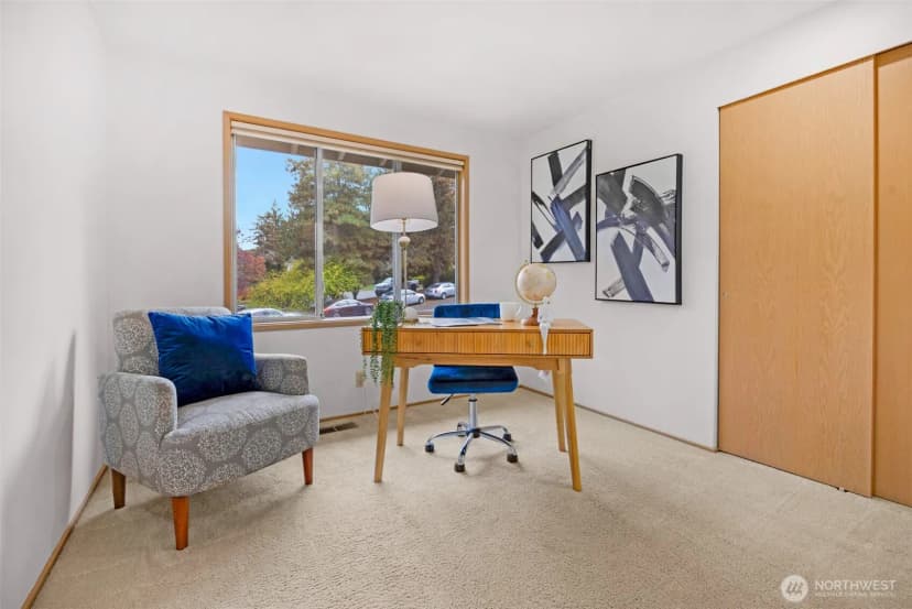 Property photo for 23424 Ne 28th Place, Sammamish photo 32