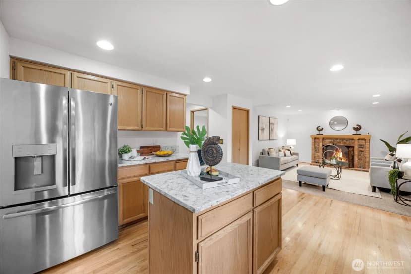Property photo for 23424 Ne 28th Place, Sammamish photo 18