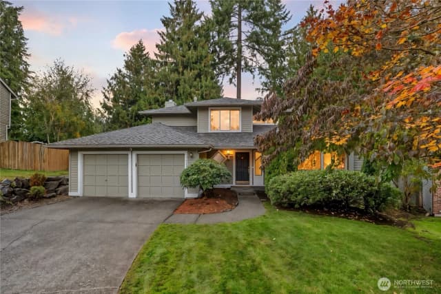 Property photo for 23424 Ne 28th Place, Sammamish photo 2