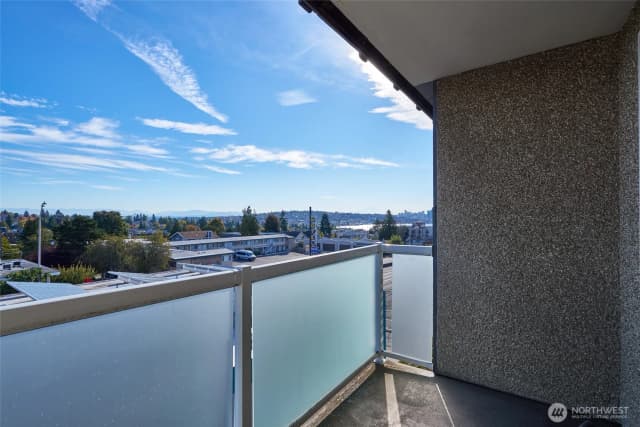 Property photo for 812 N 42nd Street #301, Seattle