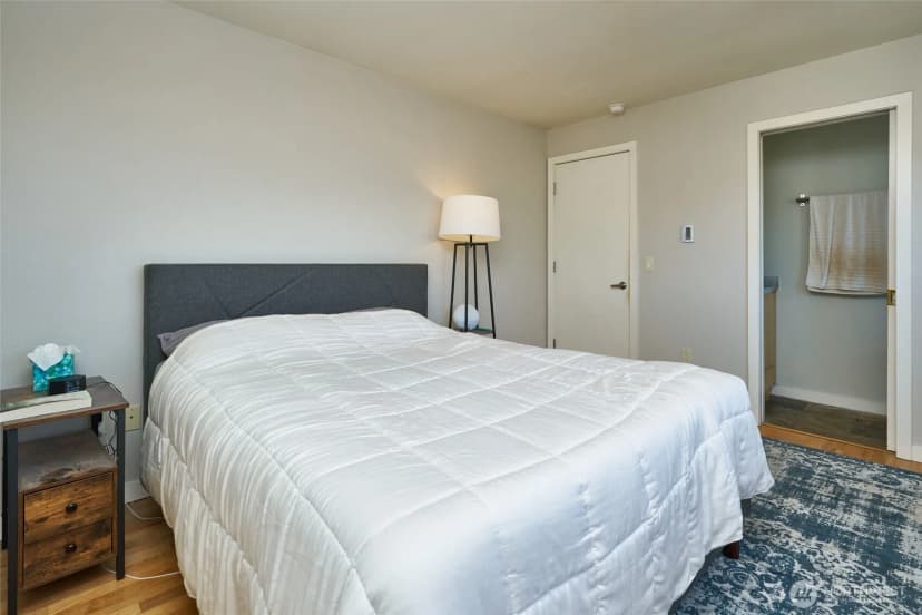 Property photo for 812 N 42nd Street #301, Seattle photo 14