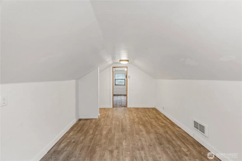 Property photo for 2405 First Street, Cosmopolis photo 14