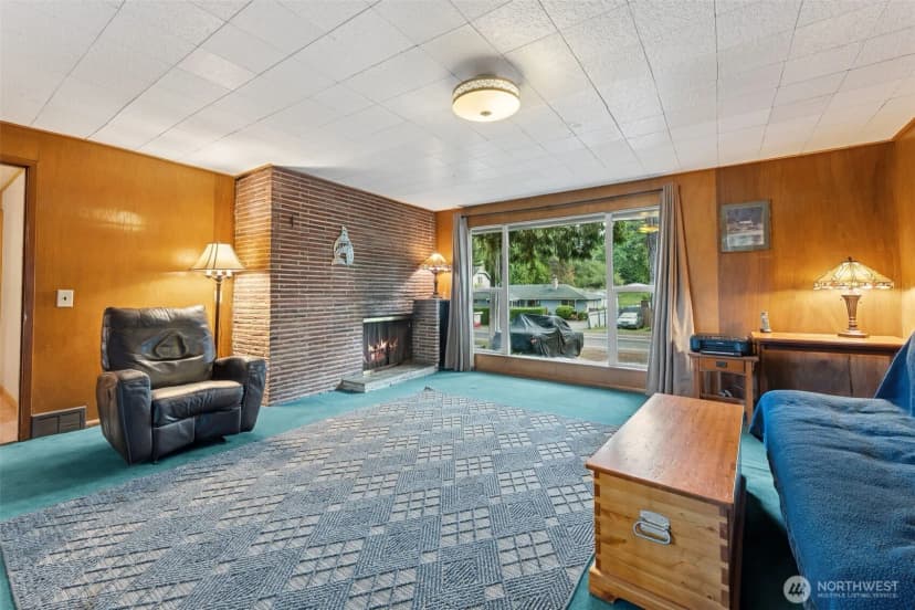 Property photo for 16051 21st Avenue Sw, Burien photo 11
