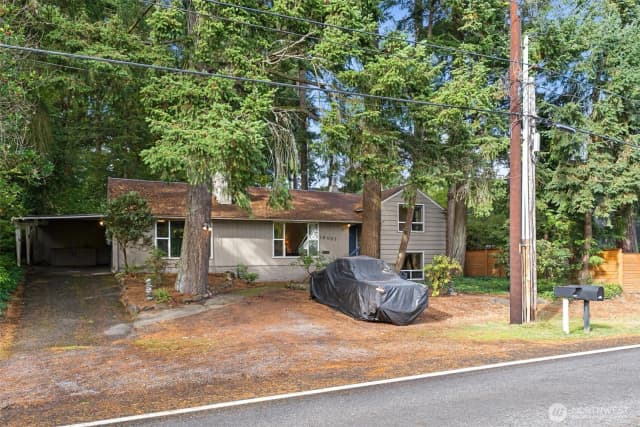 Property photo for 16051 21st Avenue Sw, Burien photo 2