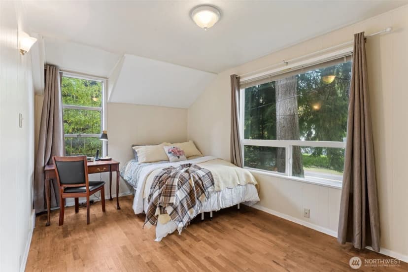 Property photo for 16051 21st Avenue Sw, Burien photo 14