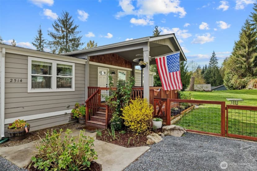 Property photo for 2514 103rd Avenue Se, Lake Stevens photo 3