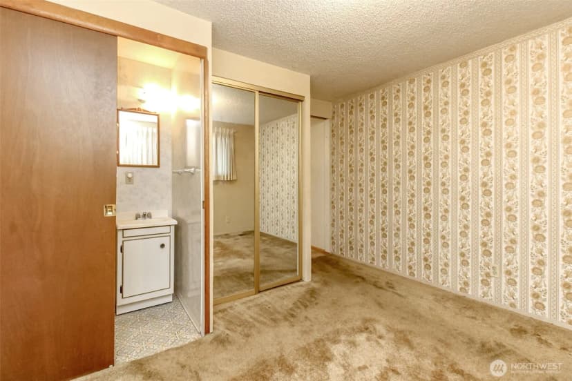 Property photo for 1323 Sw 113th Street, Seattle photo 26