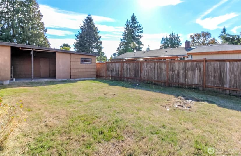 Property photo for 1323 Sw 113th Street, Seattle photo 32