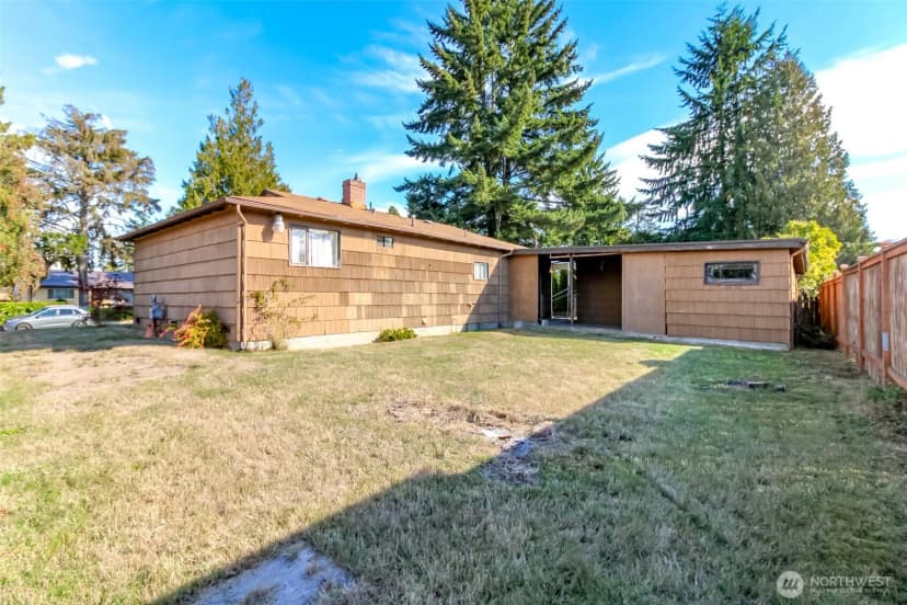 Property photo for 1323 Sw 113th Street, Seattle photo 31