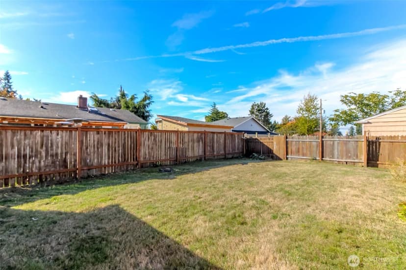 Property photo for 1323 Sw 113th Street, Seattle photo 29