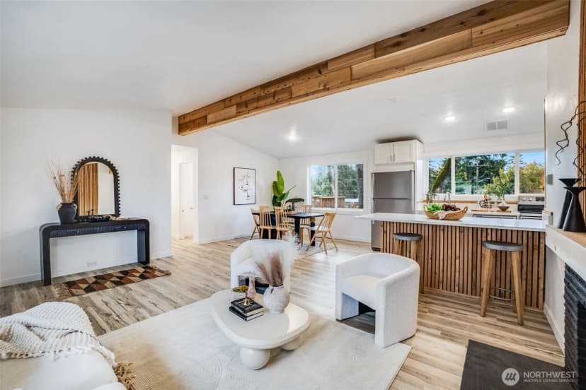 Property photo for 8110 Leschi Road Sw, Lakewood photo 10