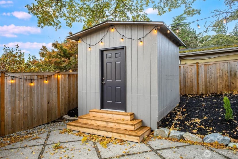 Property photo for 8110 Leschi Road Sw, Lakewood photo 31