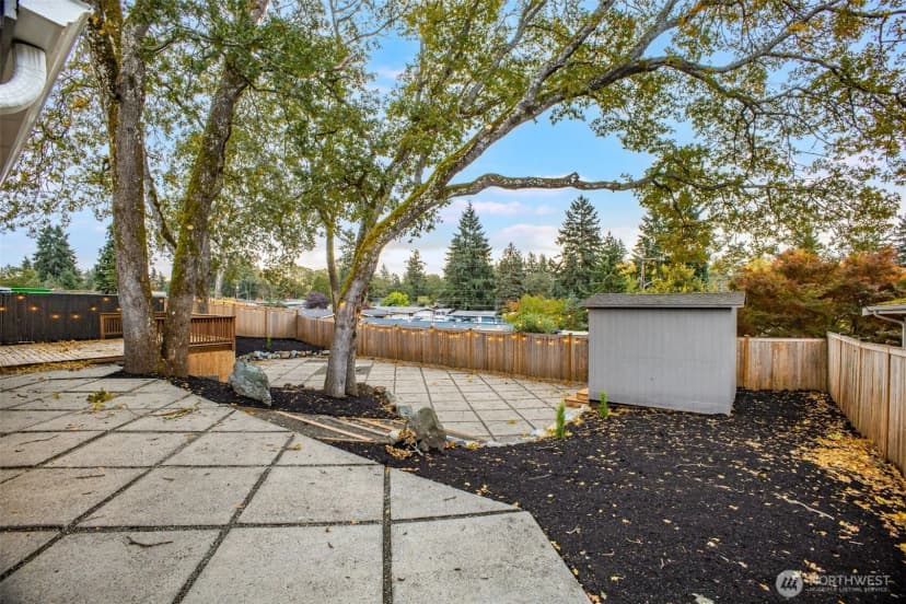 Property photo for 8110 Leschi Road Sw, Lakewood photo 27