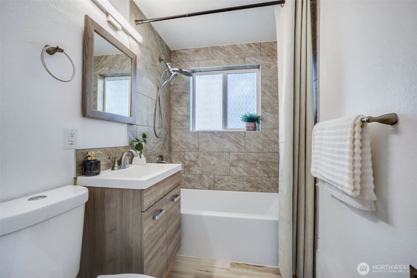 Property photo for 8110 Leschi Road Sw, Lakewood photo 24