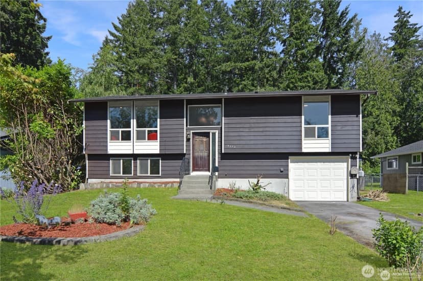 Property photo for 15425 25th Avenue E, Tacoma