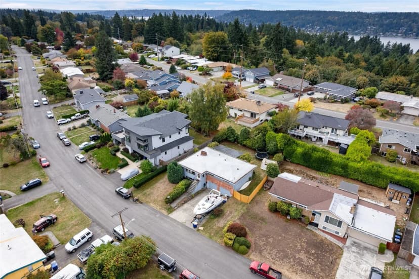 Property photo for 5227 Se 116th Place, Bellevue photo 27