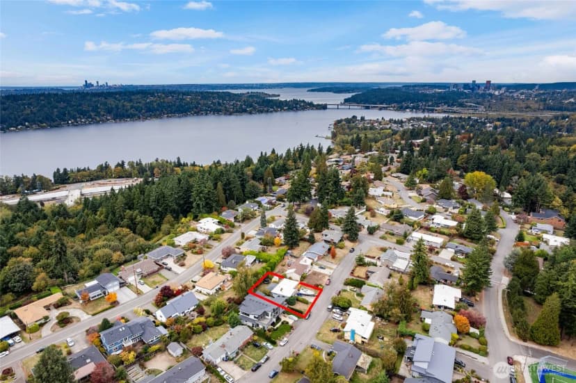 Property photo for 5227 Se 116th Place, Bellevue photo 29