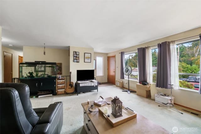 Property photo for 5227 Se 116th Place, Bellevue photo 5