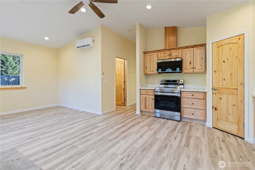 Property photo for 30210 M Place, Ocean Park photo 7