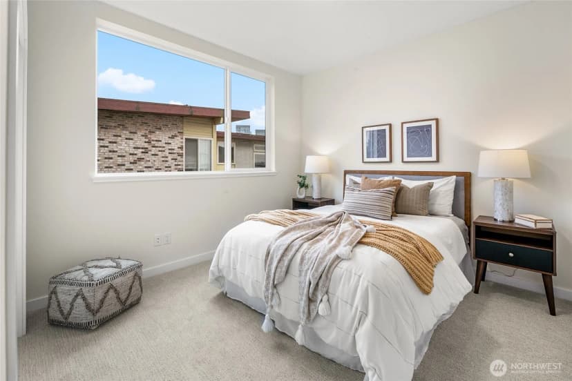 Property photo for 318 F Bellevue Avenue E, Seattle photo 12