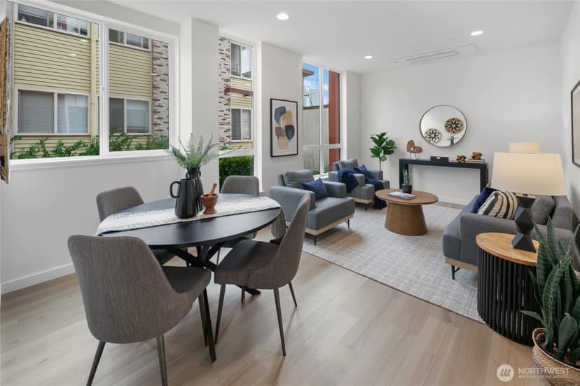 Property photo for 318 F Bellevue Avenue E, Seattle photo 6