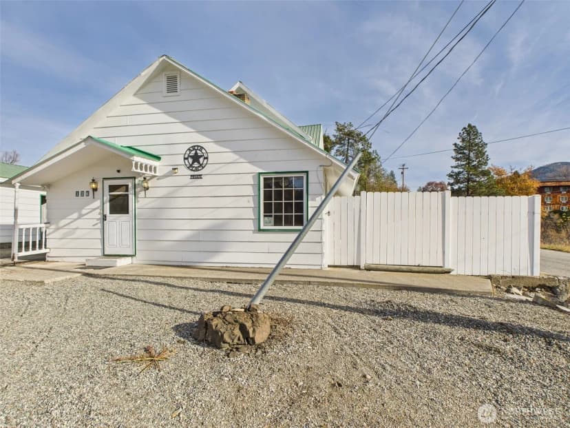 Property photo for 124 W 9th, Republic photo 17