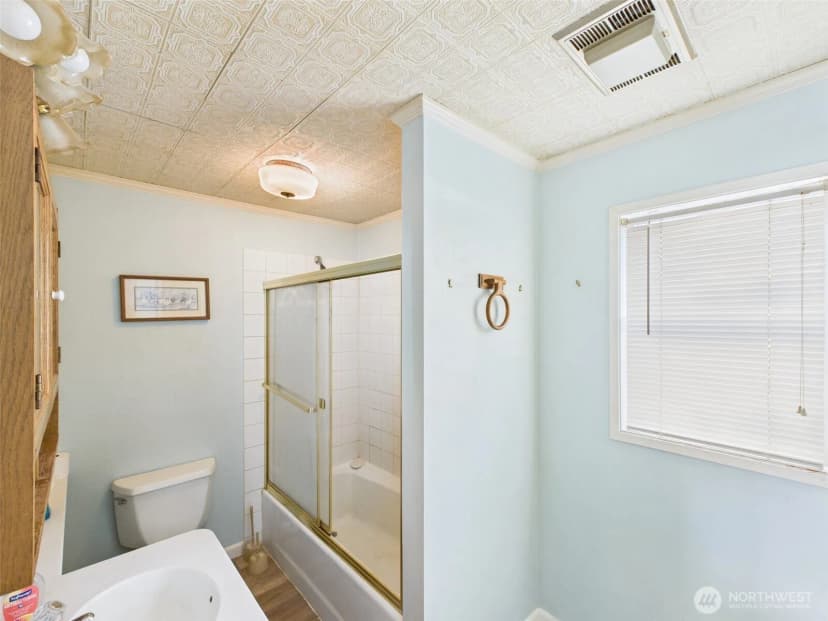 Property photo for 124 W 9th, Republic photo 8