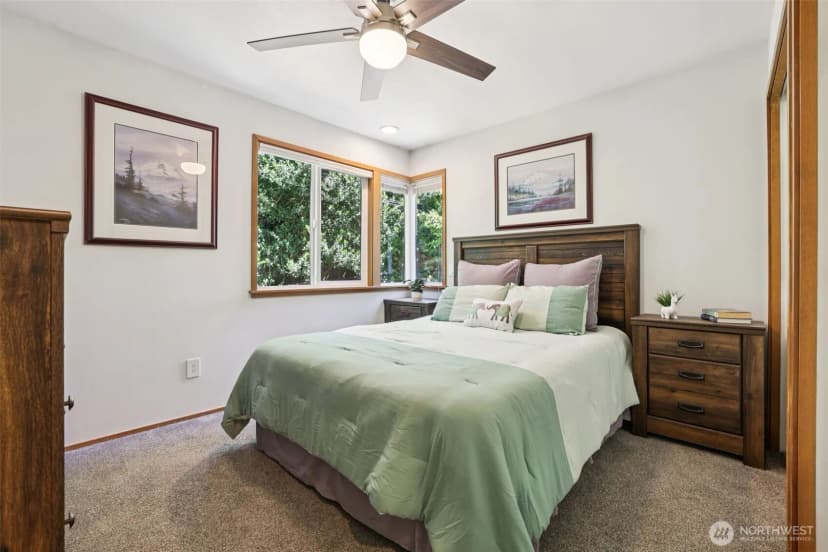 Property photo for 128 Sw 208th St, Normandy Park photo 21