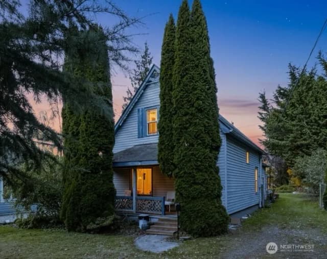 Property photo for 803 W Hazel Street, Mount Vernon