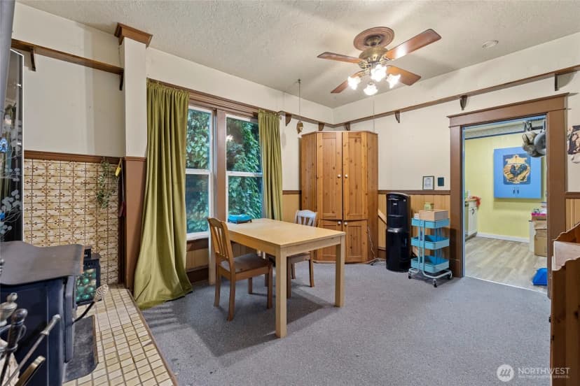 Property photo for 803 W Hazel Street, Mount Vernon photo 9