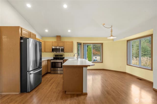 Property photo for 21103 16th Street E, Lake Tapps photo 4