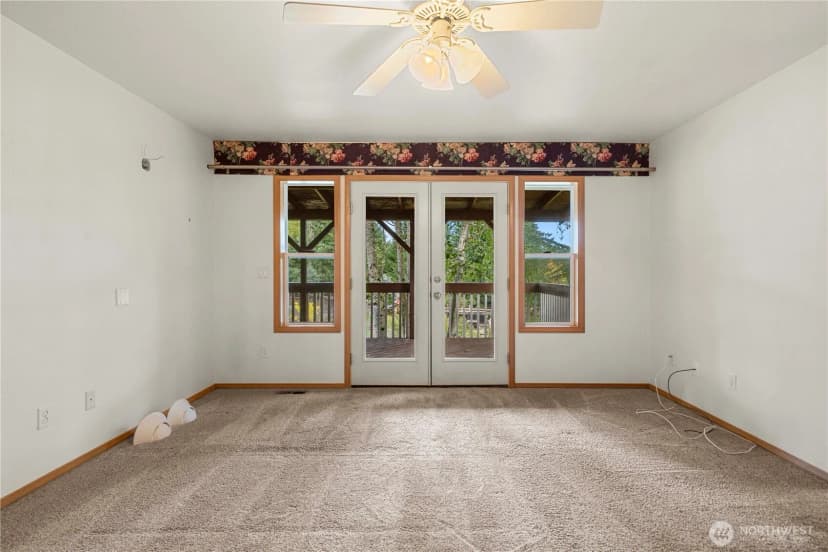 Property photo for 21103 16th Street E, Lake Tapps photo 8
