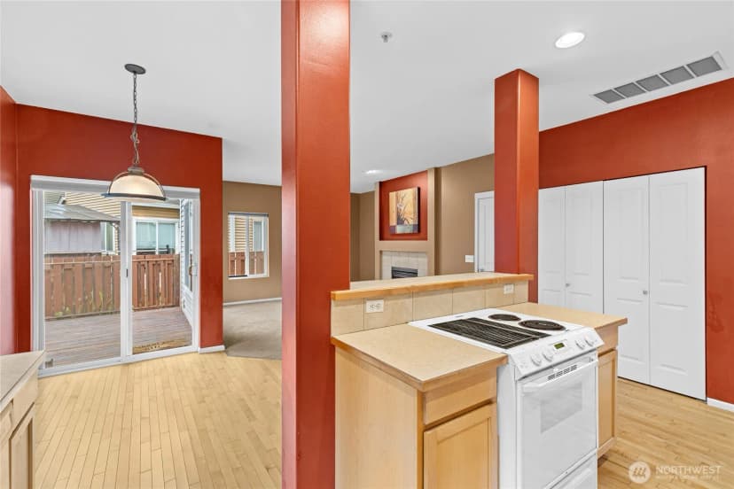 Property photo for 22103 45th Avenue S #6, Kent photo 9