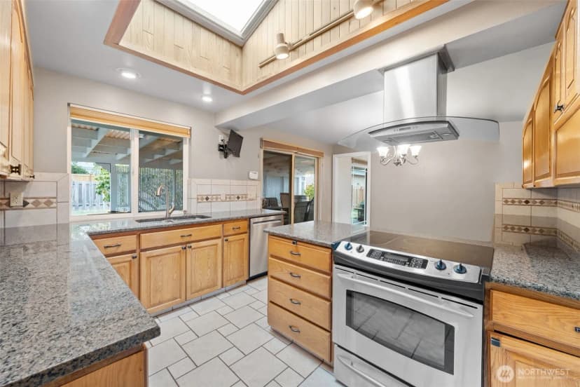 Property photo for 1311 N Jackson Avenue, Tacoma photo 9