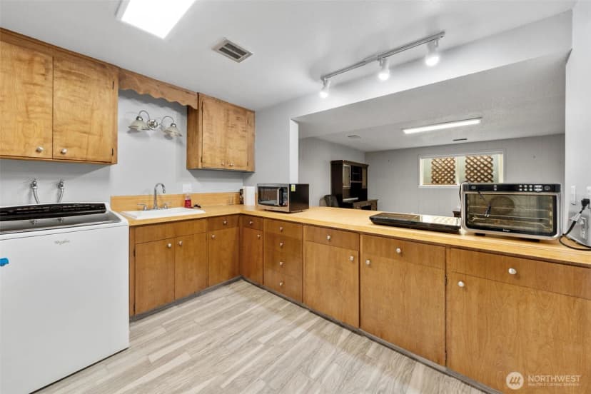 Property photo for 1311 N Jackson Avenue, Tacoma photo 24