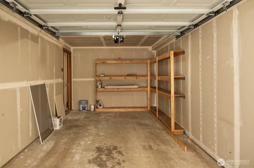 Property photo for 12307 B Roosevelt Way Ne #b, Seattle photo 19
