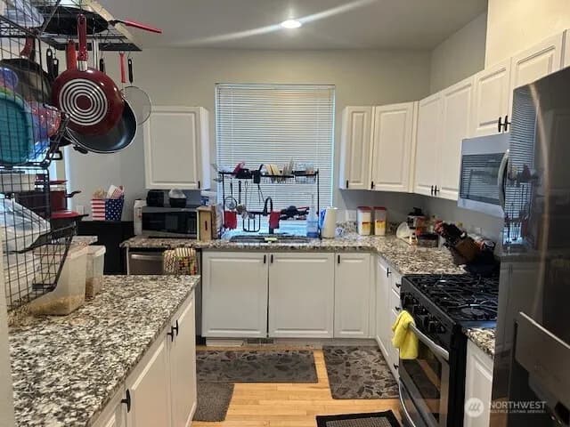 Property photo for 22715 43rd Avenue S, Kent photo 10