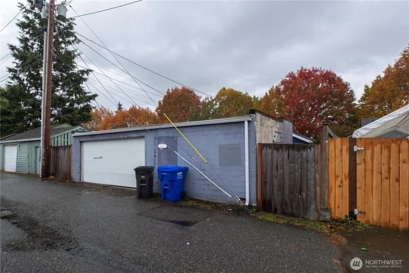 Property photo for 1628 Mcdougall Avenue, Everett photo 32