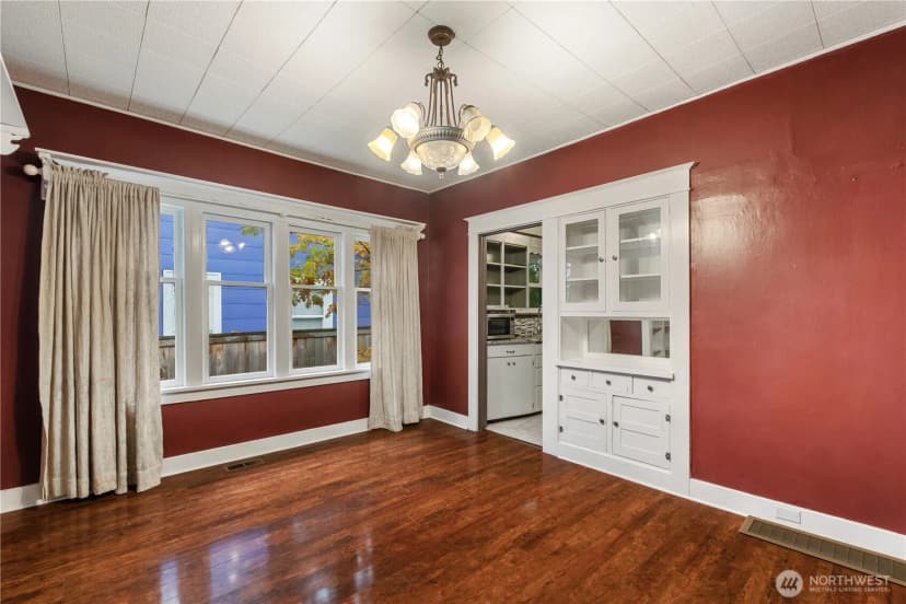 Property photo for 1628 Mcdougall Avenue, Everett photo 9