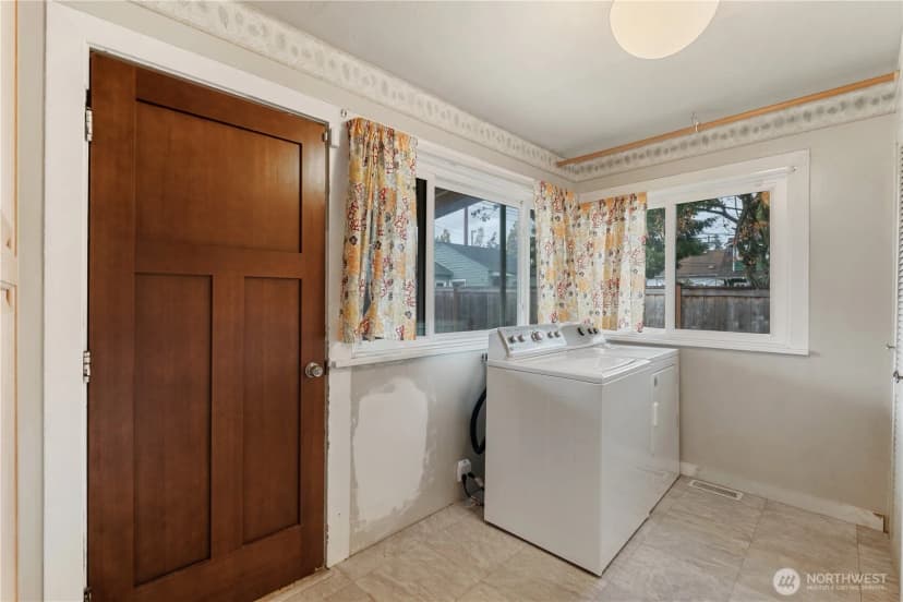 Property photo for 1628 Mcdougall Avenue, Everett photo 22