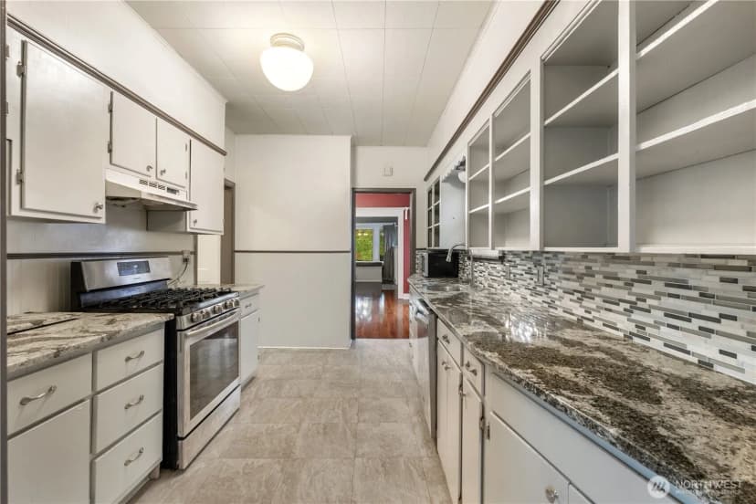 Property photo for 1628 Mcdougall Avenue, Everett photo 13