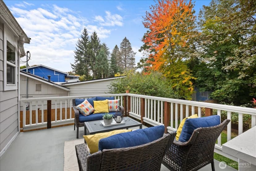Property photo for 13741 37th Avenue Ne, Seattle photo 21