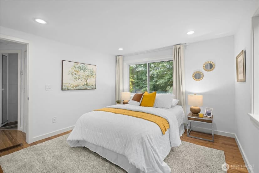 Property photo for 13741 37th Avenue Ne, Seattle photo 20