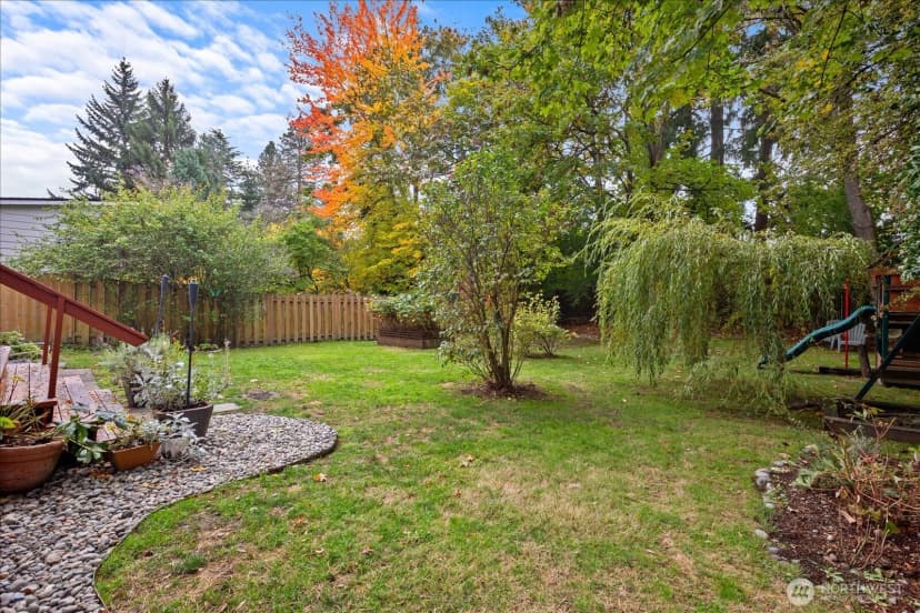 Property photo for 13741 37th Avenue Ne, Seattle photo 35