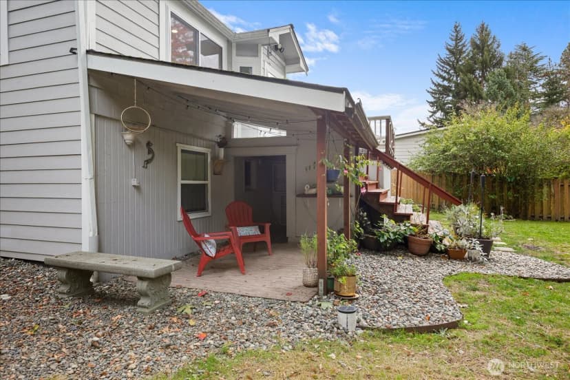Property photo for 13741 37th Avenue Ne, Seattle photo 30