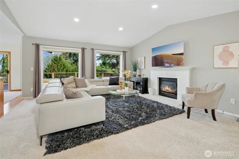 Property photo for 2480 Viewcrest Avenue, Everett photo 10