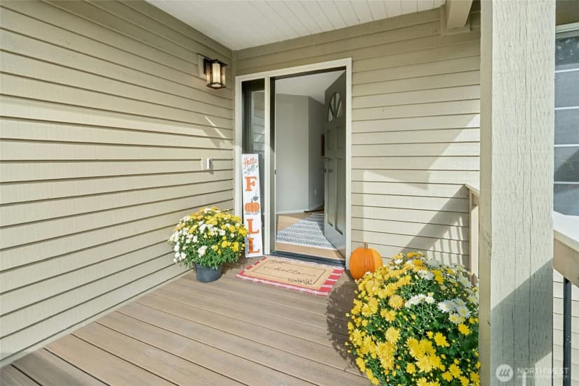 Property photo for 2480 Viewcrest Avenue, Everett photo 5